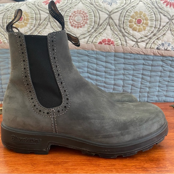Blundstone Boots (Waterproof) Women - Picture 1 of 4